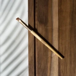 Angled Eyeliner Brush