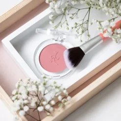 Blush Brush
