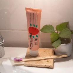 Fluorfri Barntandkräm Jordgubb, 100 ml