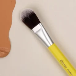 Foundation Brush