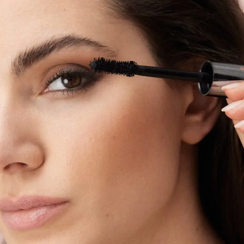 Lash to Impress Mascara - Black, 14 ml
