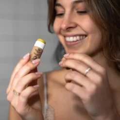 Läppcerat i papphylsa, 10 ml