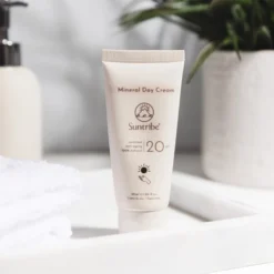 Mineral Day Cream SPF 20 - Untinted, 50 ml