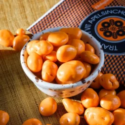 Tranbär i Vit Apelsinchoklad, 45 g