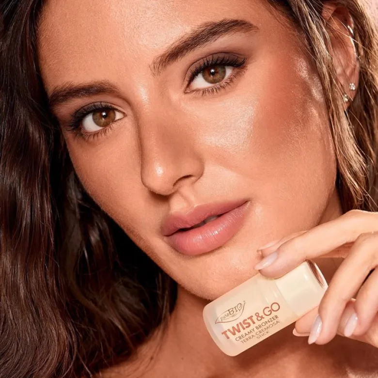 Twist & Go Creamy Bronzer Stick - Biscuit, 5 g