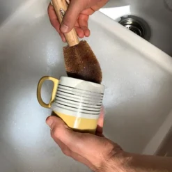 Washing-Up Brush with Handle